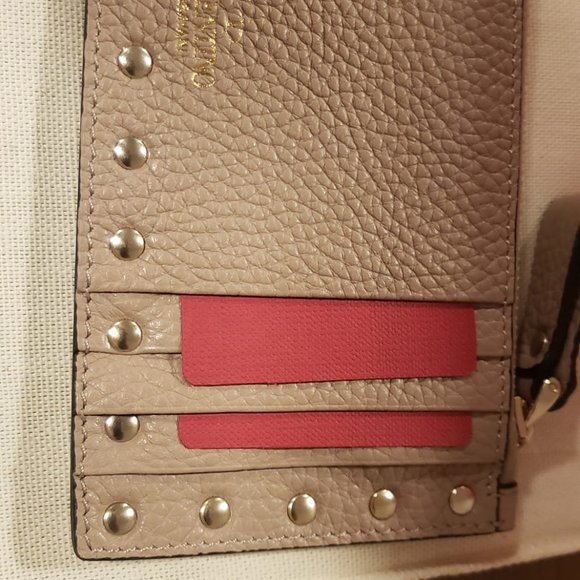 Valentino Garavani Rockstud Leather Coin and Card Case - Poudre - Picture 6 of 7